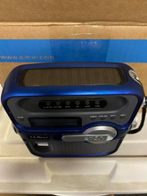 Load image into Gallery viewer, Eton L.L.Bean Solarlink FR360 Local Weather & Emergency AM/FM Solar Crank