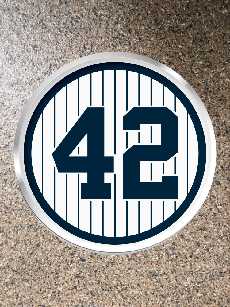 Choice: Magnet or Pin Button:   Yankees: Retired Number 42: Mariano Rivera       **FREE SHIPPING**